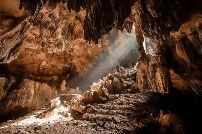 Gardu Pandang Goa Gajah