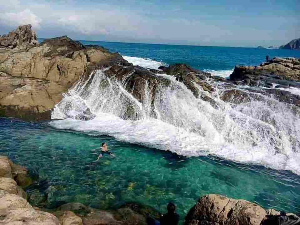 Pantai Wedi Ombo
